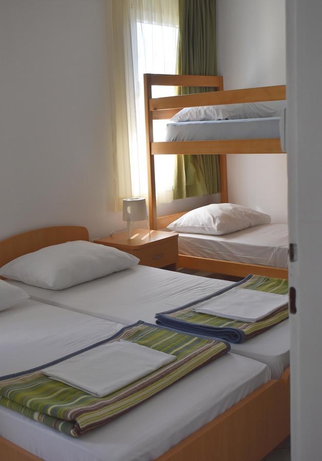Hostel Amfora Fažana Exteriör bild