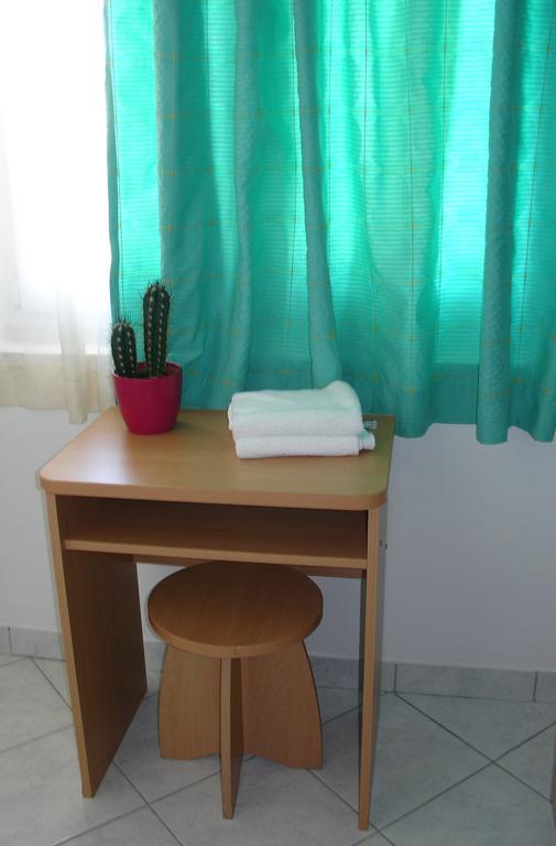 Hostel Amfora Fažana Exteriör bild